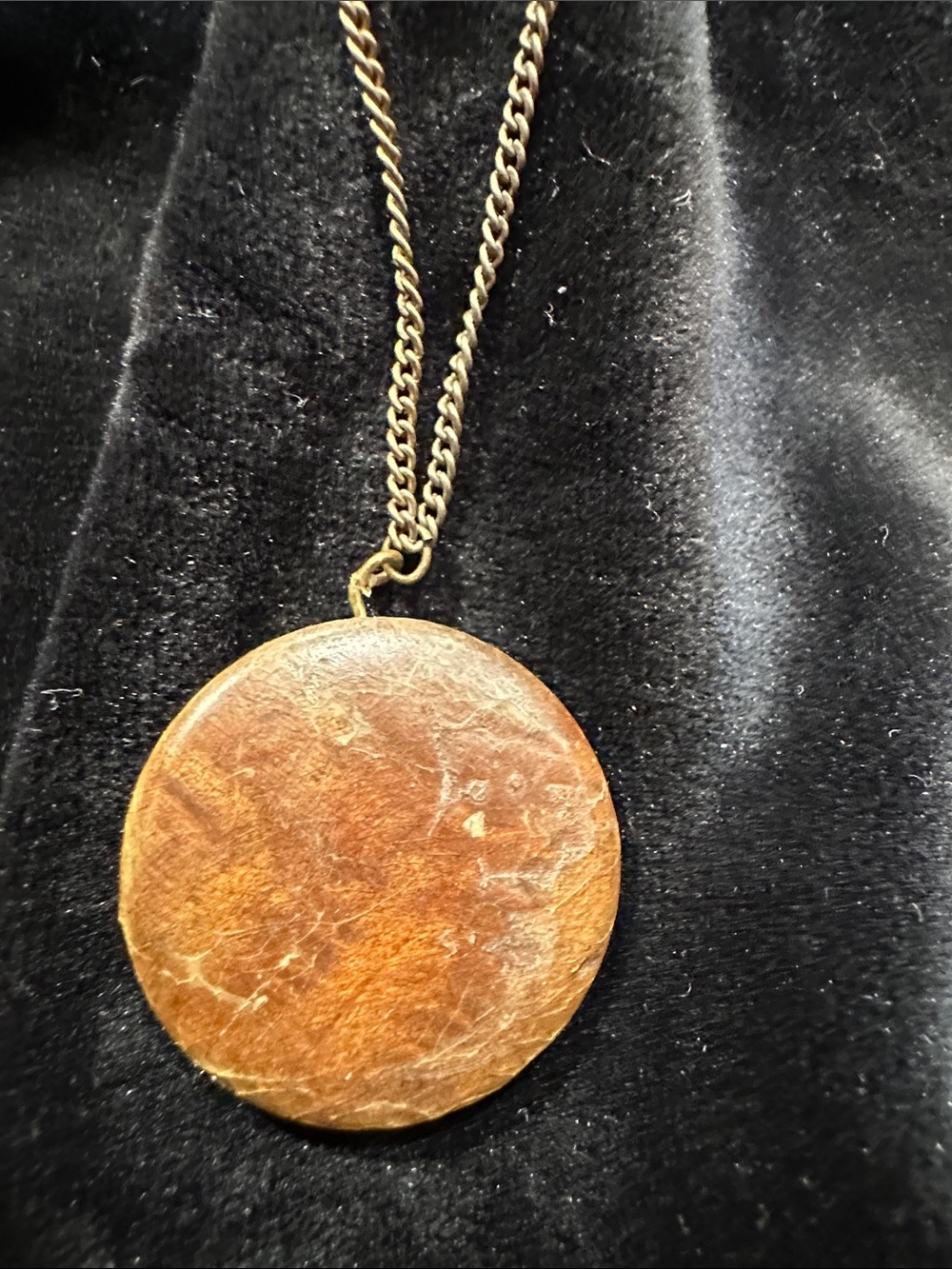 Vintage-Inspired Round Brown Pendant Necklace - Women’s Jewelry